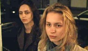 宝拉X,揭秘科技新星的崛起之路